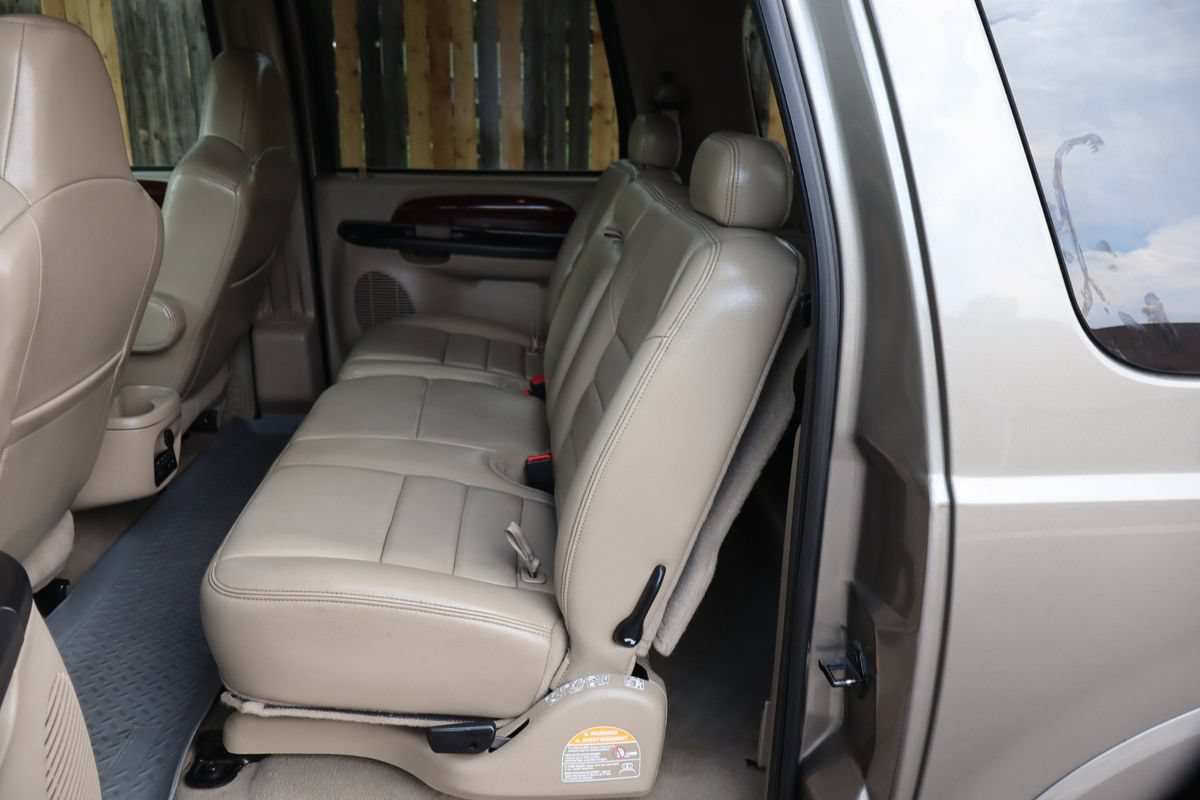 Used 2005 Ford Excursion Limited AWD/4WD image 20