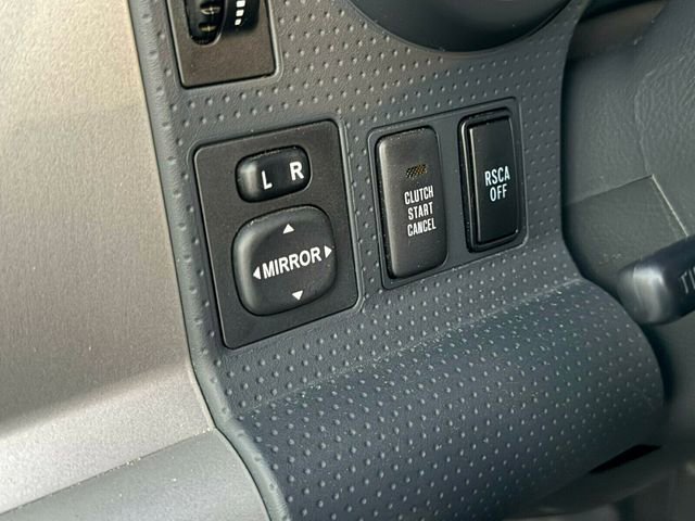 Used 2011 Toyota FJ Cruiser 4WD image 29