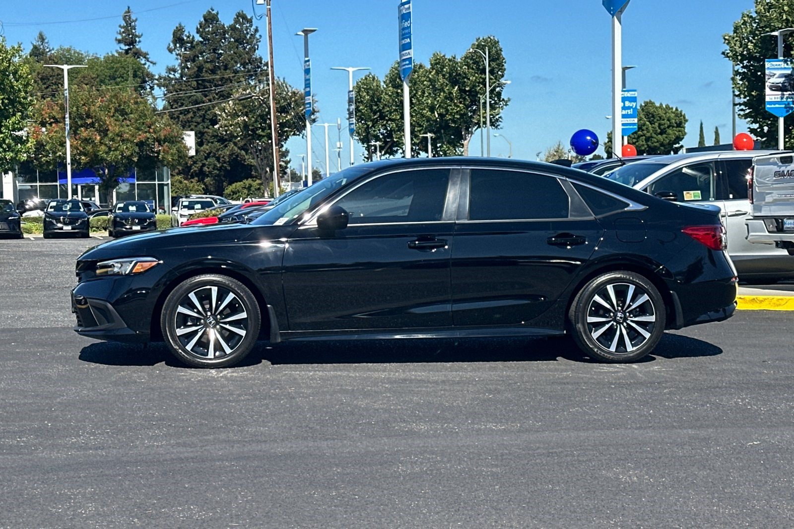 Used 2024 Honda Civic EX image 2