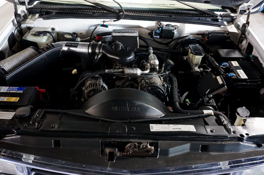 Used 1998 Chevrolet Silverado 1500 4x4 Regular Cab w/ Preferred Equipment Group 2 image 12