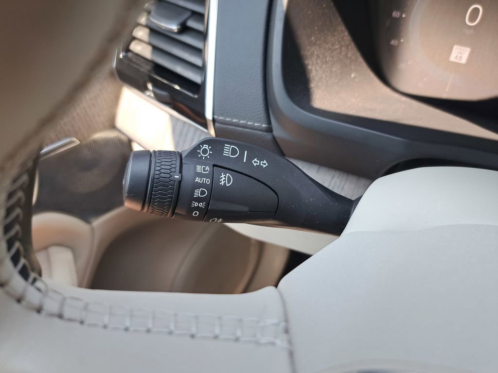 Used 2023 Volvo XC90 T8 Ultimate w/ Protection Package Premier image 20