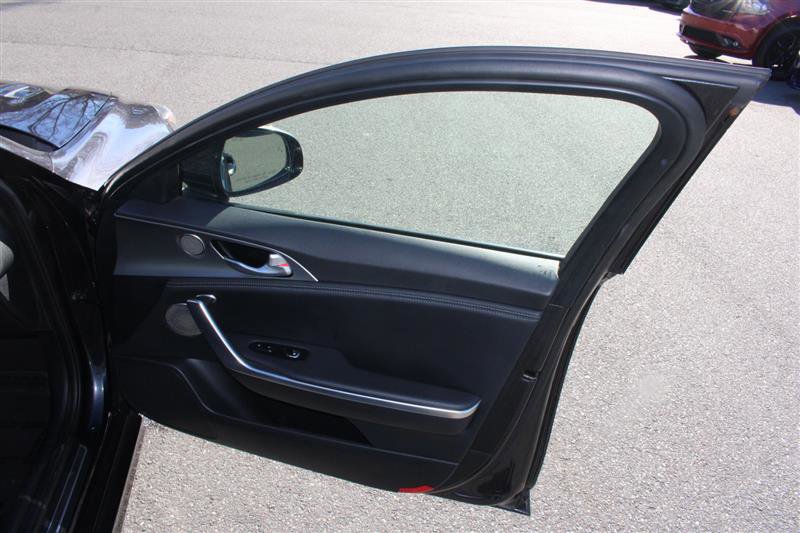 Used 2019 Kia Stinger GT2 image 15