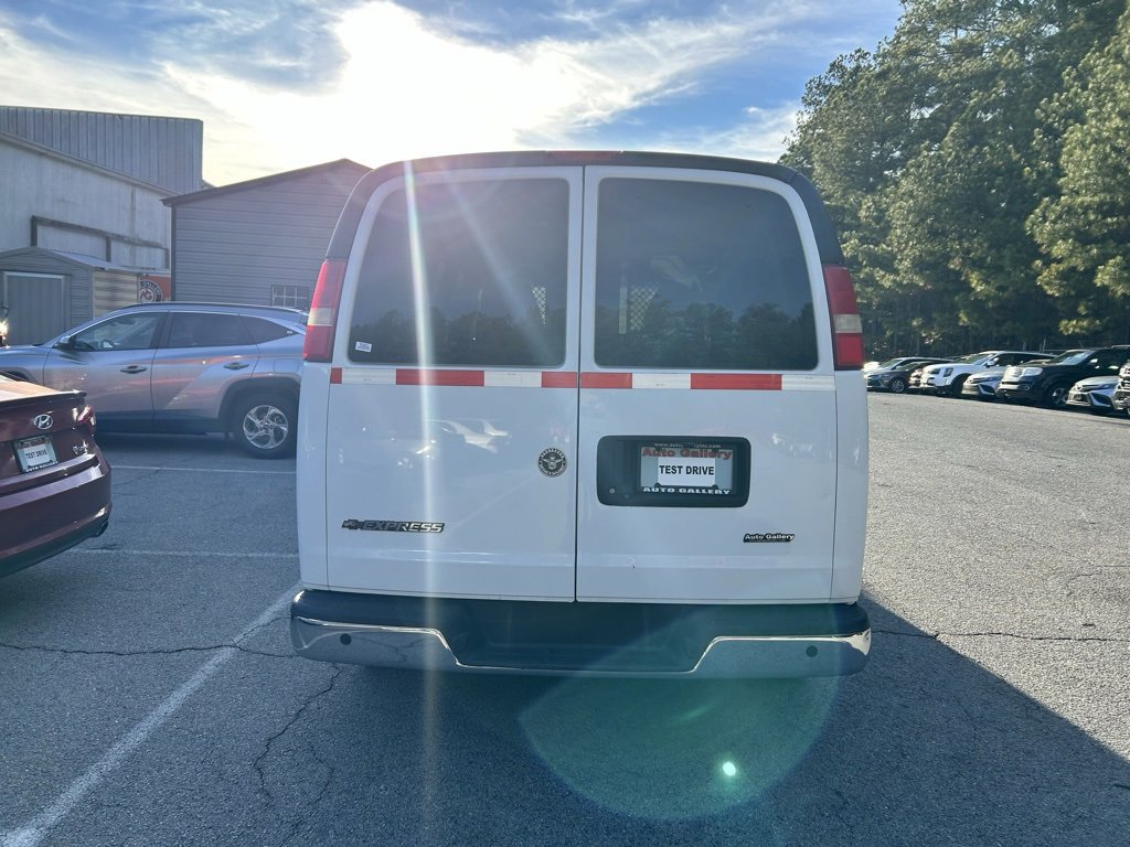 Used 2014 Chevrolet Express 1500 LT w/ LT Preferred Equipment Group image 3