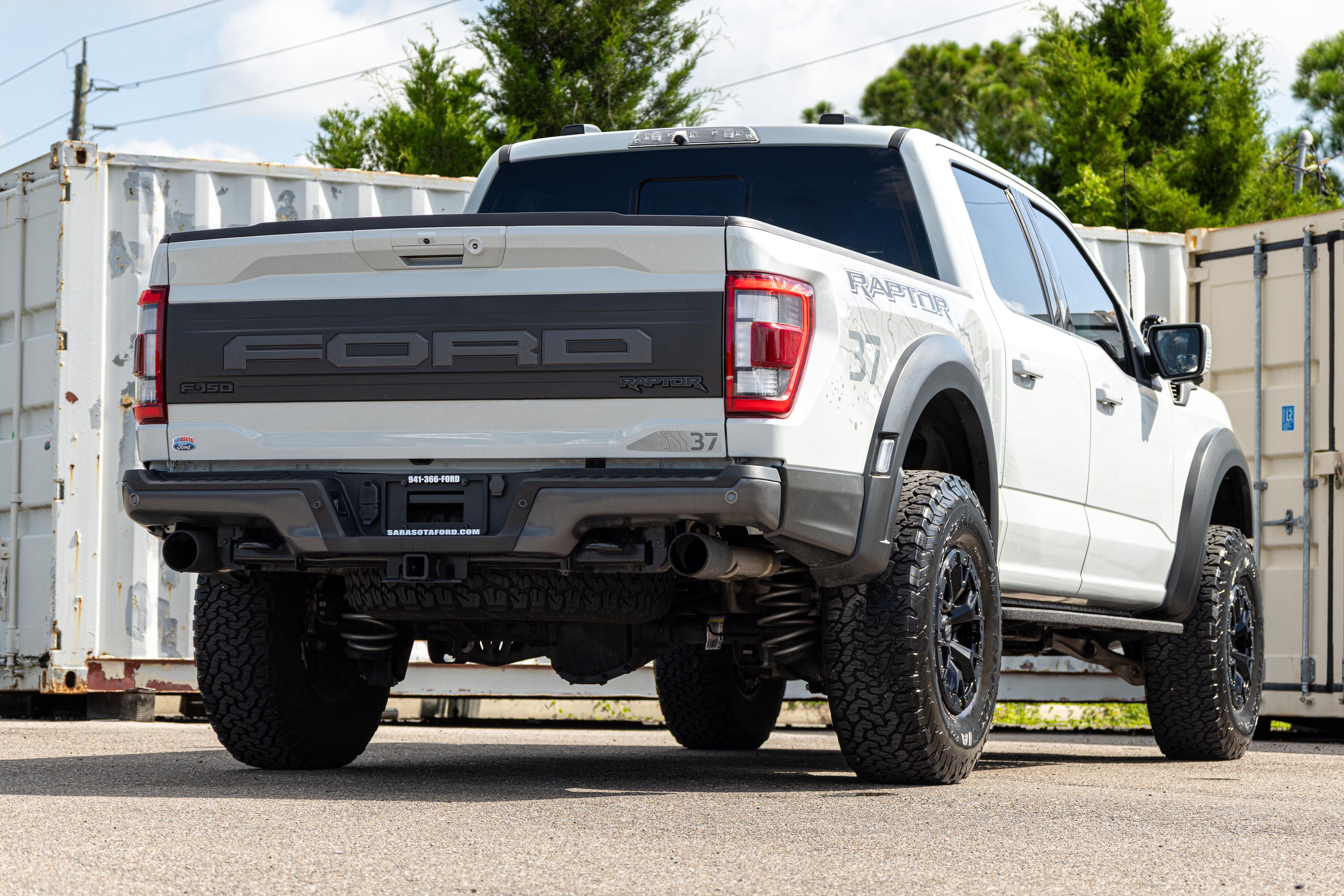 Used 2023 Ford F150 Raptor w/ Raptor 37 Performance Package AWD/4WD image 4