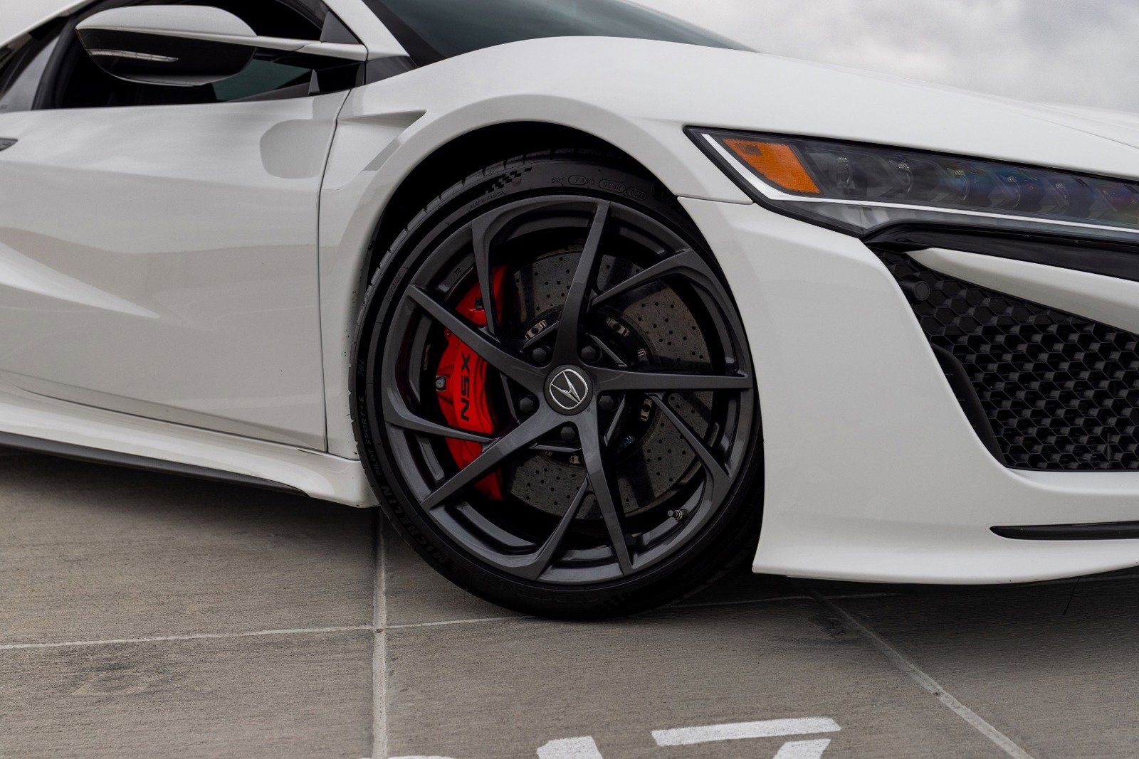 Used 2017 Acura NSX image 26