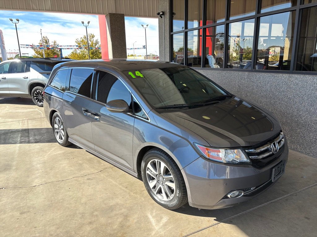 Used 2014 Honda Odyssey Touring Elite image 4
