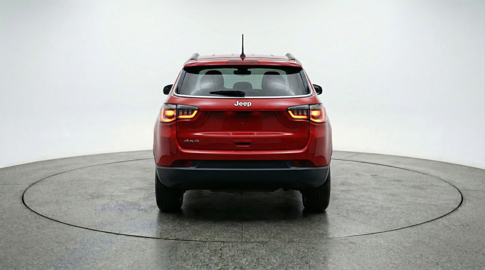 Used 2025 Jeep Compass Latitude image 7