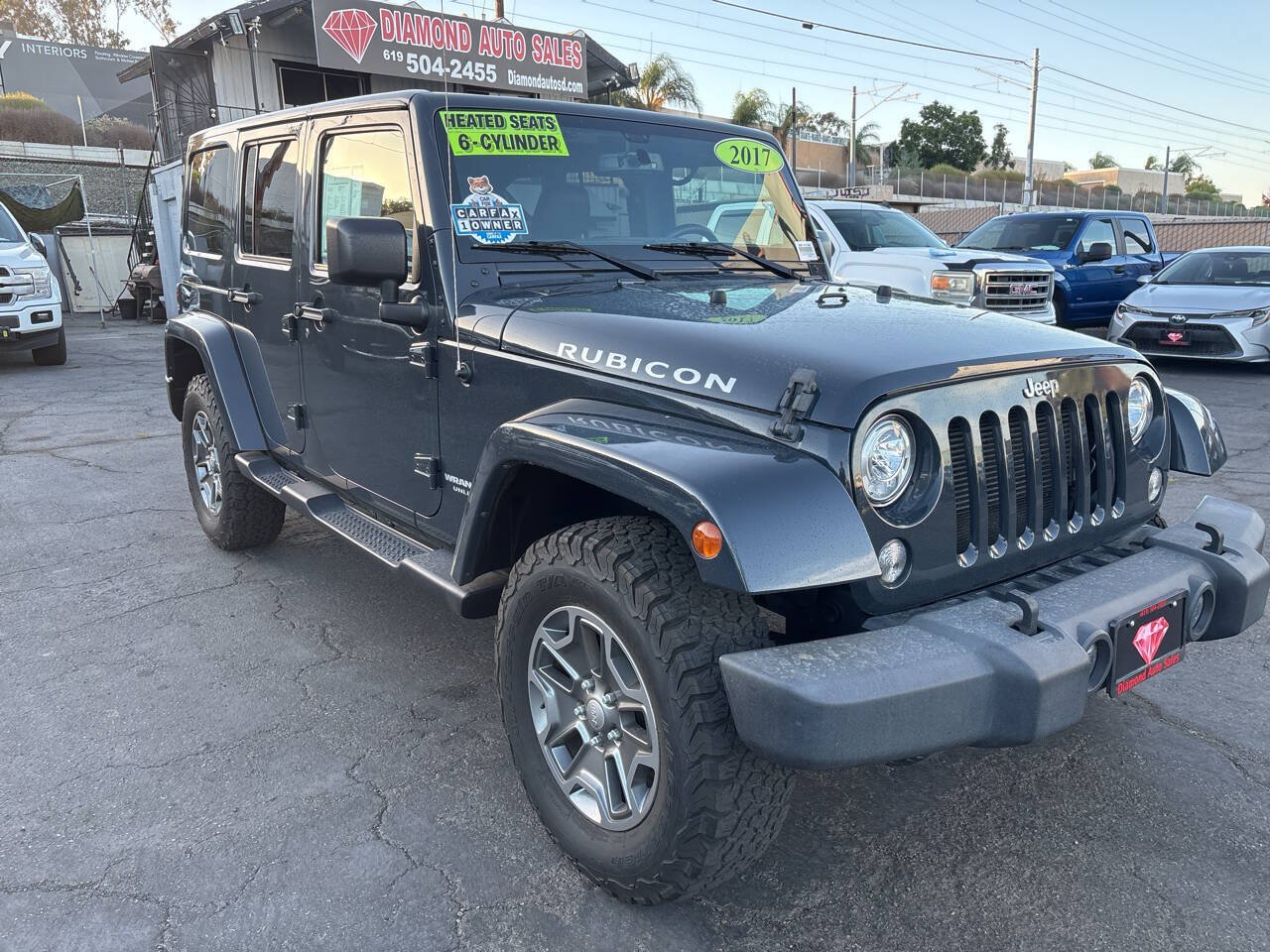 Used 2017 Jeep Wrangler Unlimited Rubicon w/ Connectivity Group AWD/4WD image 4