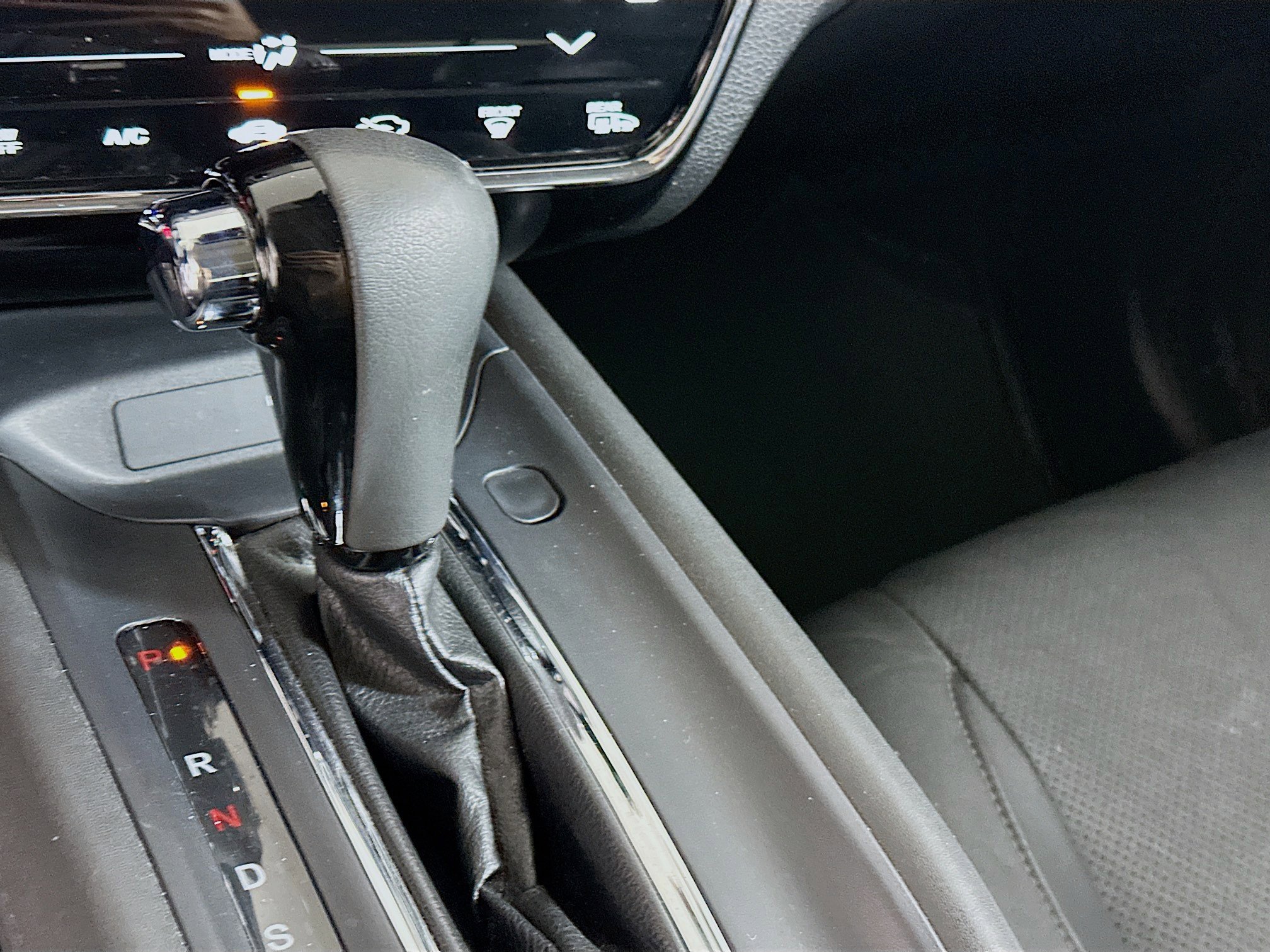 Used 2019 Honda HR-V EX-L image 24