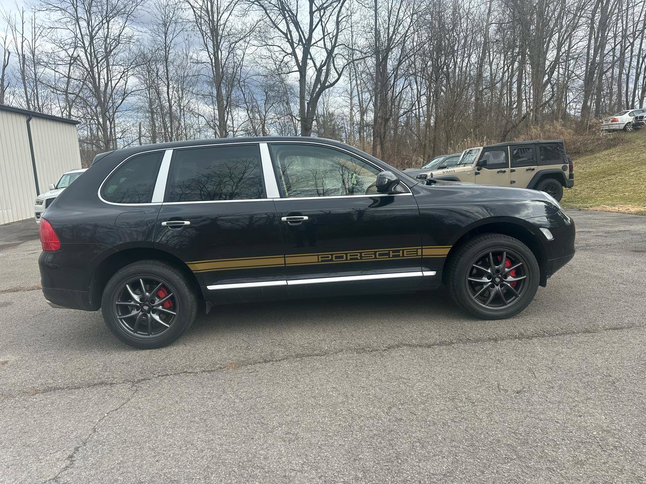 Used 2005 Porsche Cayenne Turbo AWD/4WD image 3