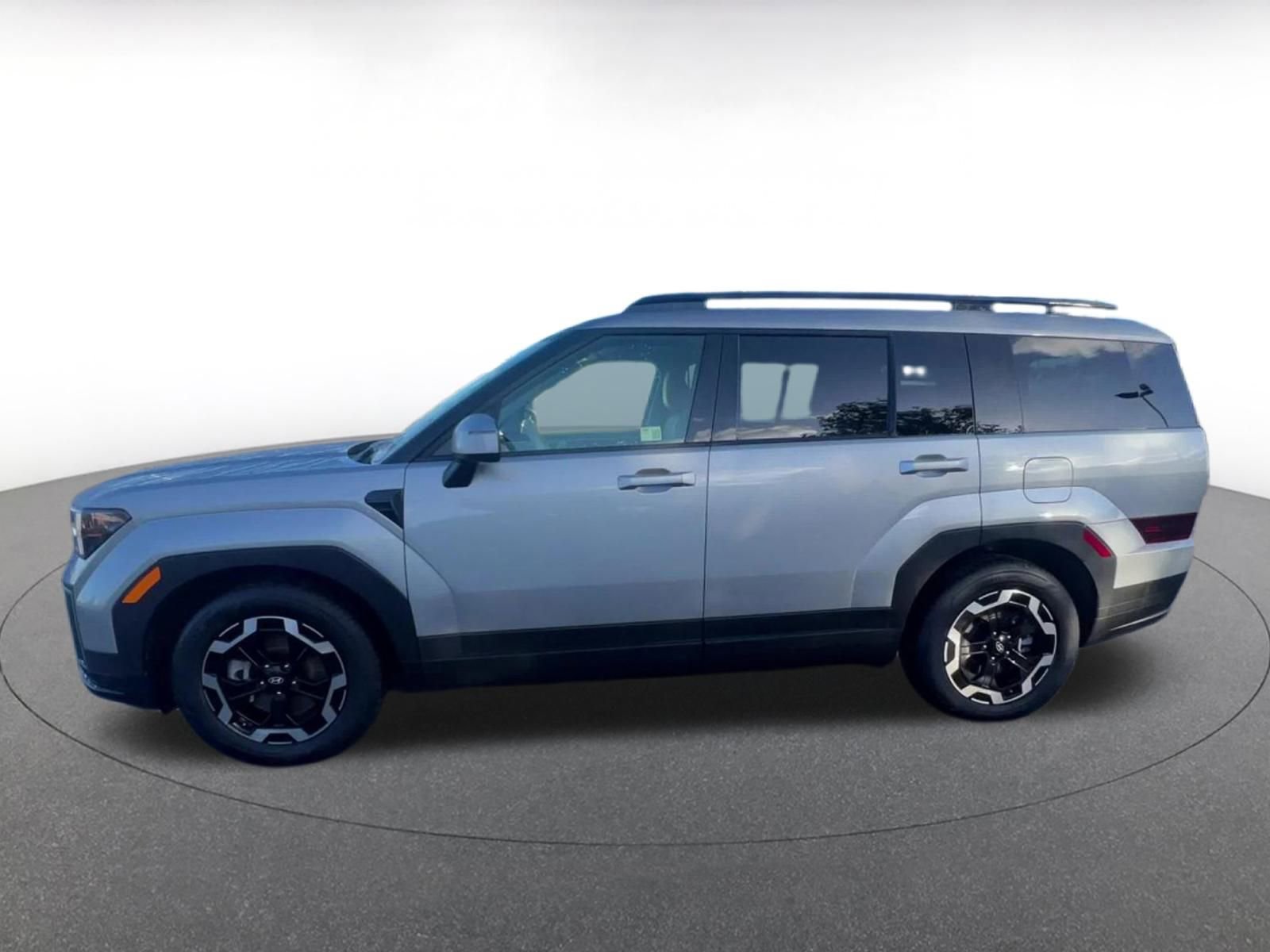 Used 2025 Hyundai Santa Fe SEL image 9