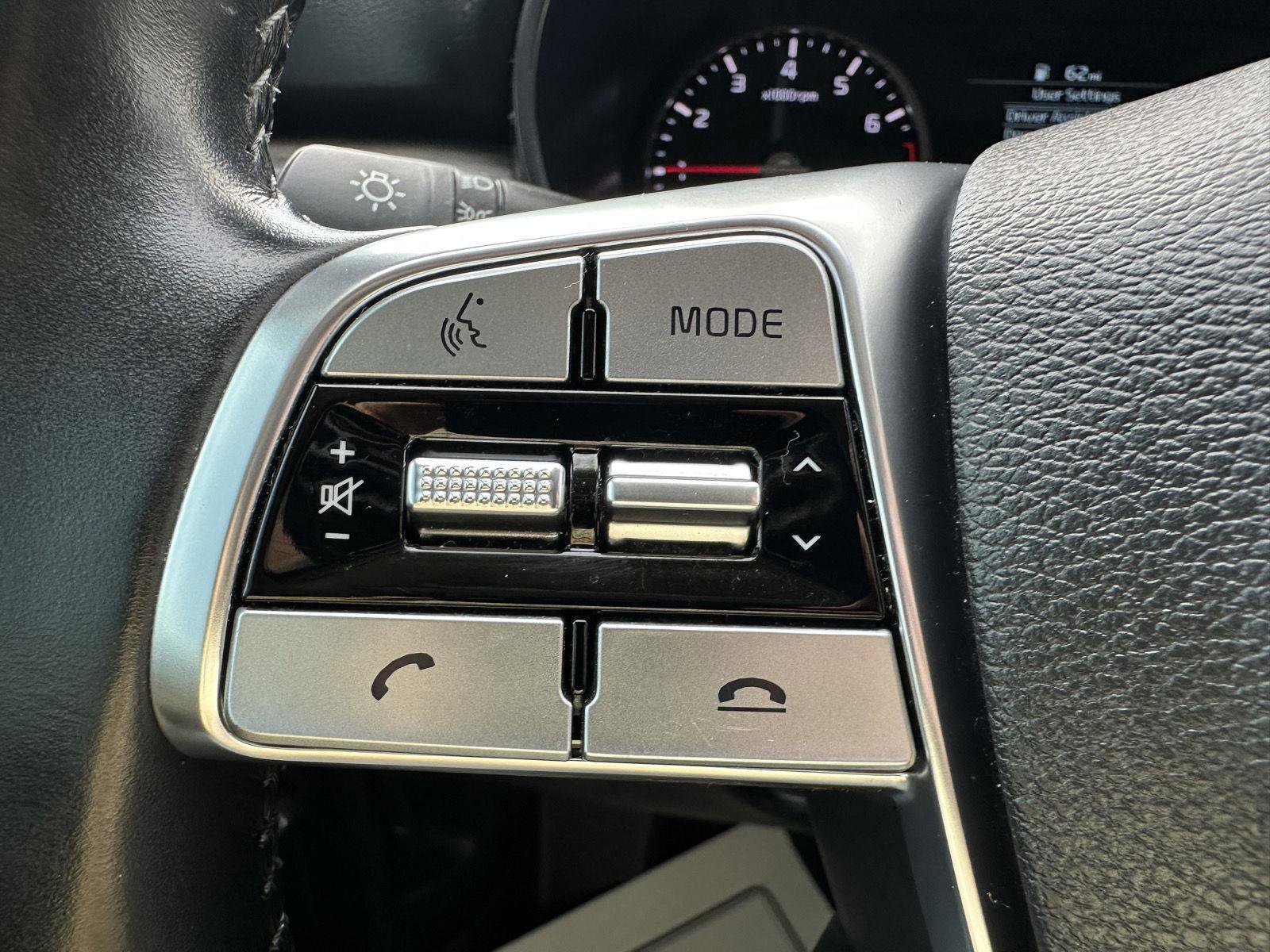 Used 2021 Kia Telluride EX w/ EX Premium Package image 25