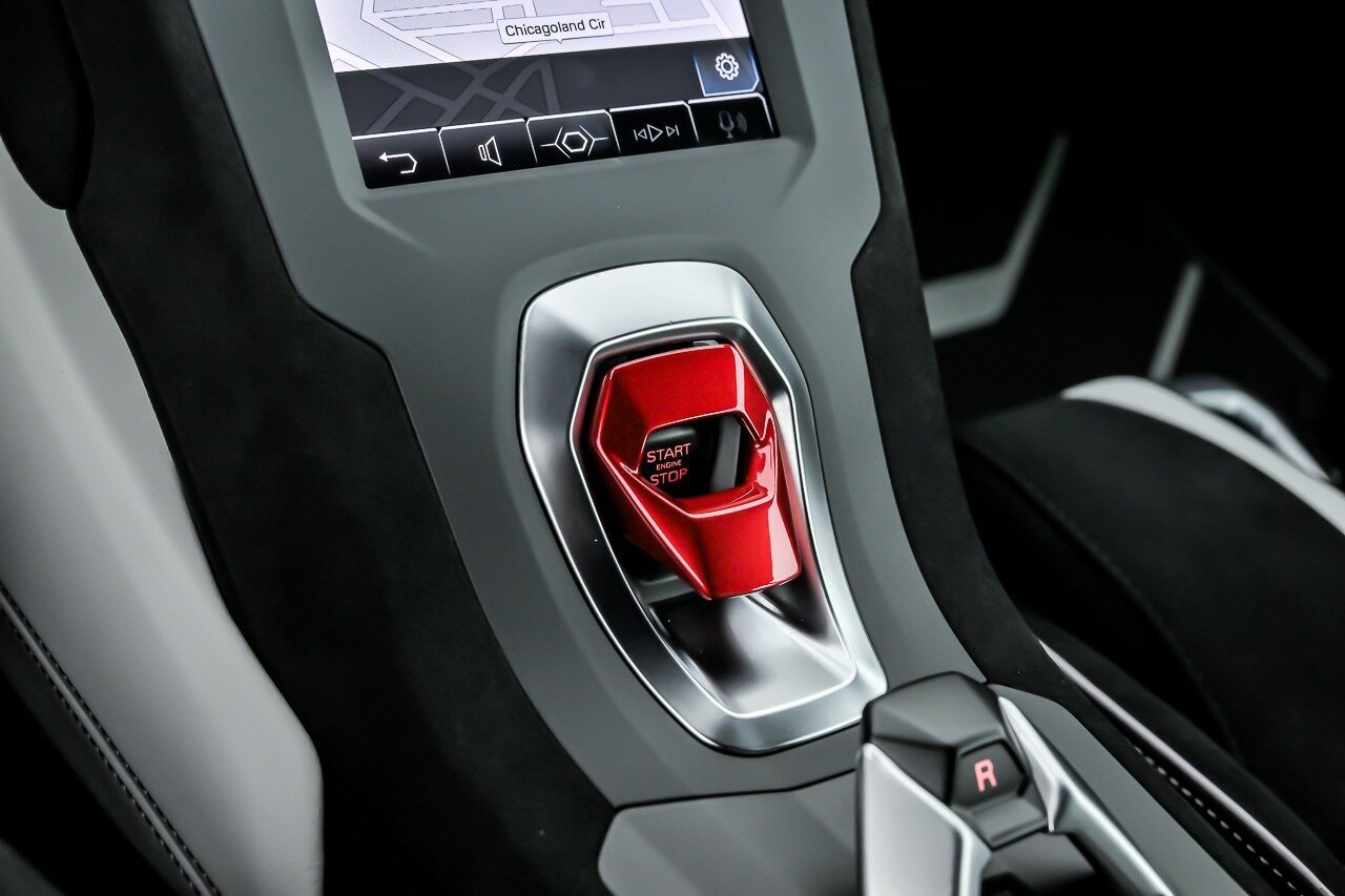 Used 2022 Lamborghini Huracan STO RWD image 33