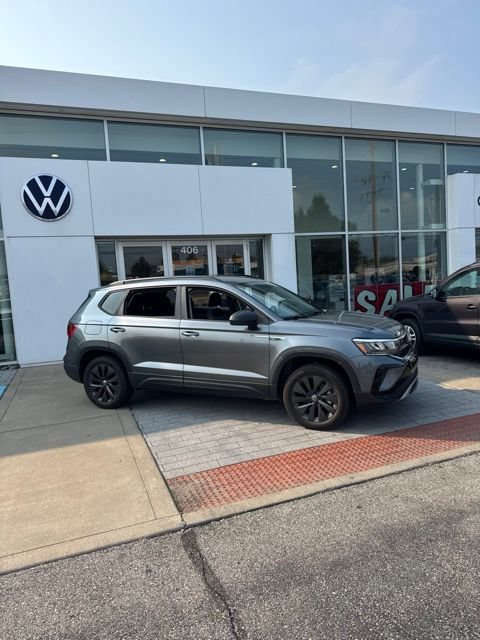 Used 2024 Volkswagen Taos S FWD image 3