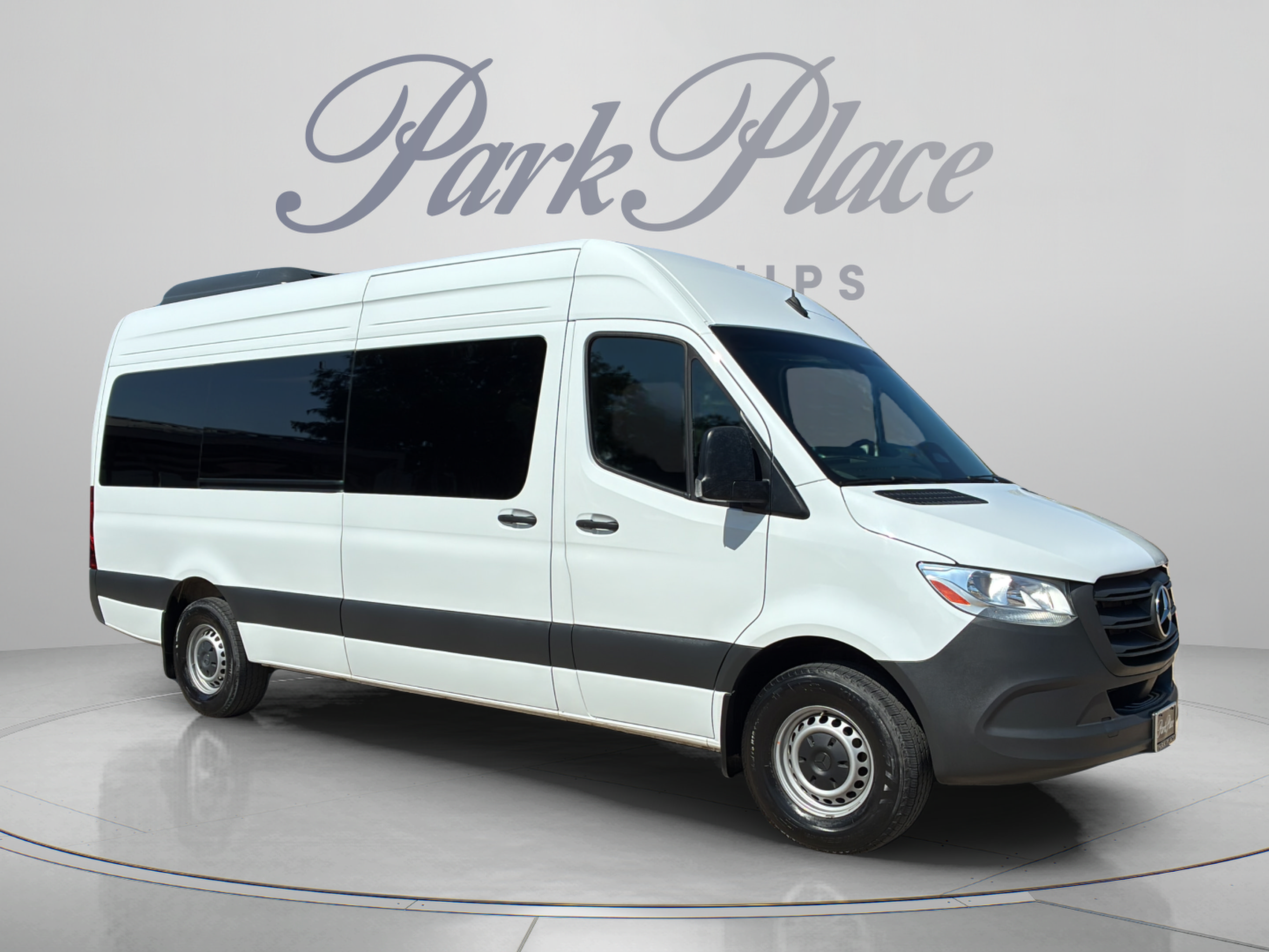 Used 2025 Mercedes-Benz Sprinter 2500 image 7