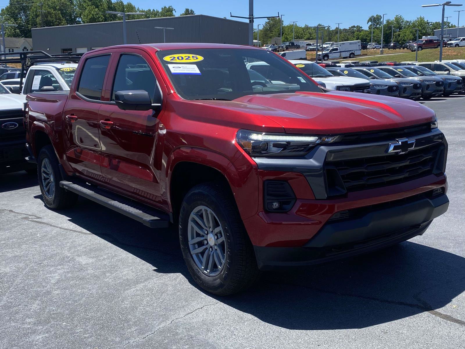 Used 2025 Chevrolet Colorado LT w/ LT Convenience Package AWD/4WD video 1