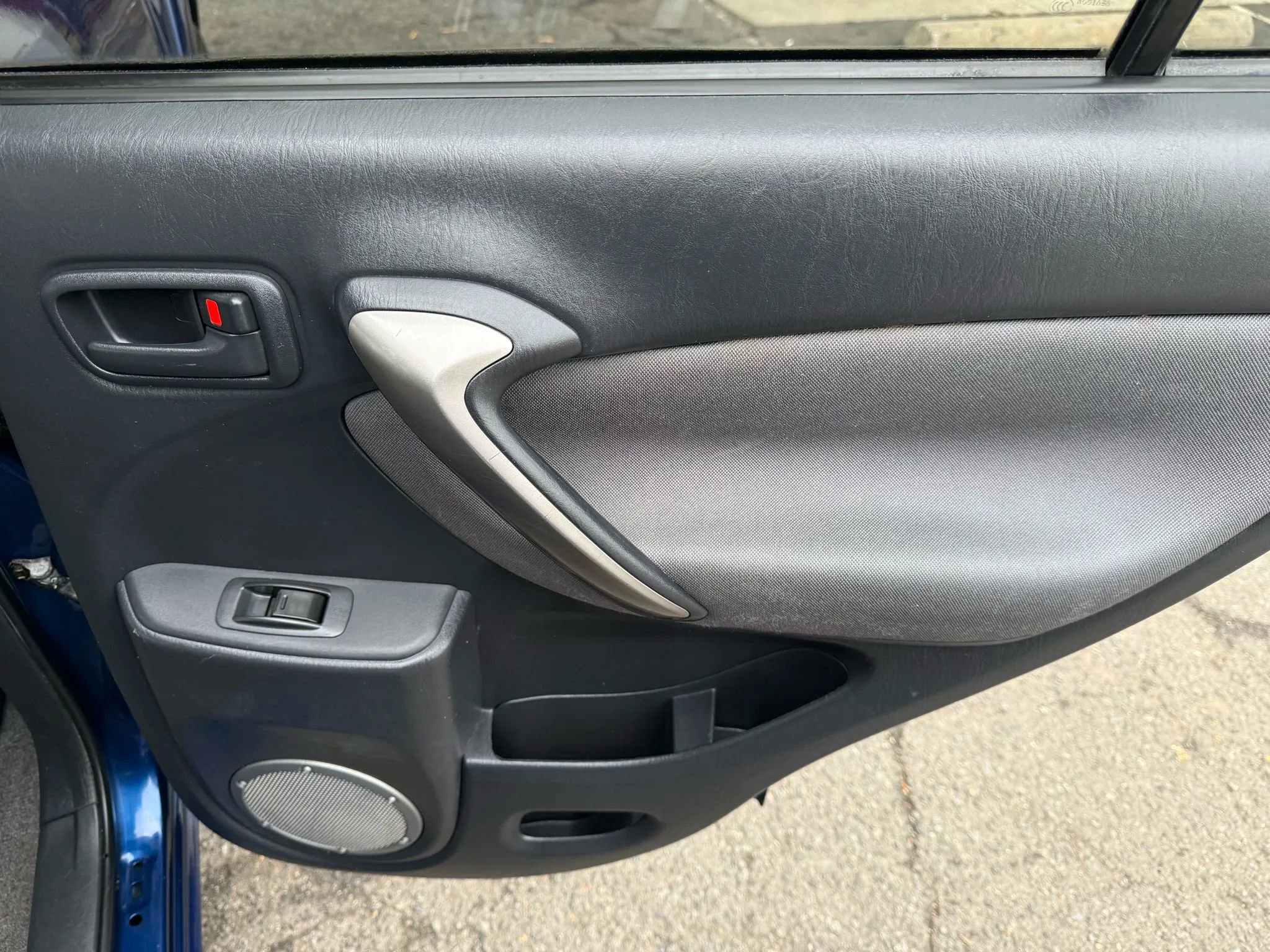 Used 2004 Toyota RAV4 Sport Utility 4D image 20