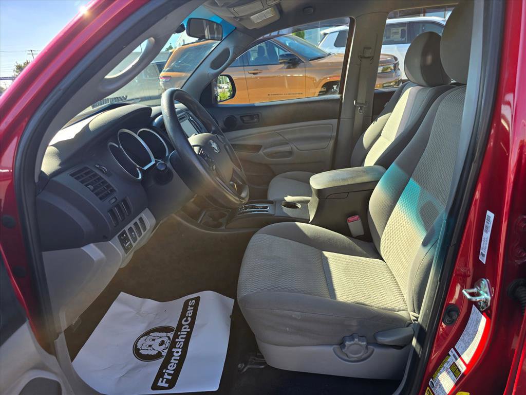 Used 2015 Toyota Tacoma PreRunner RWD image 9