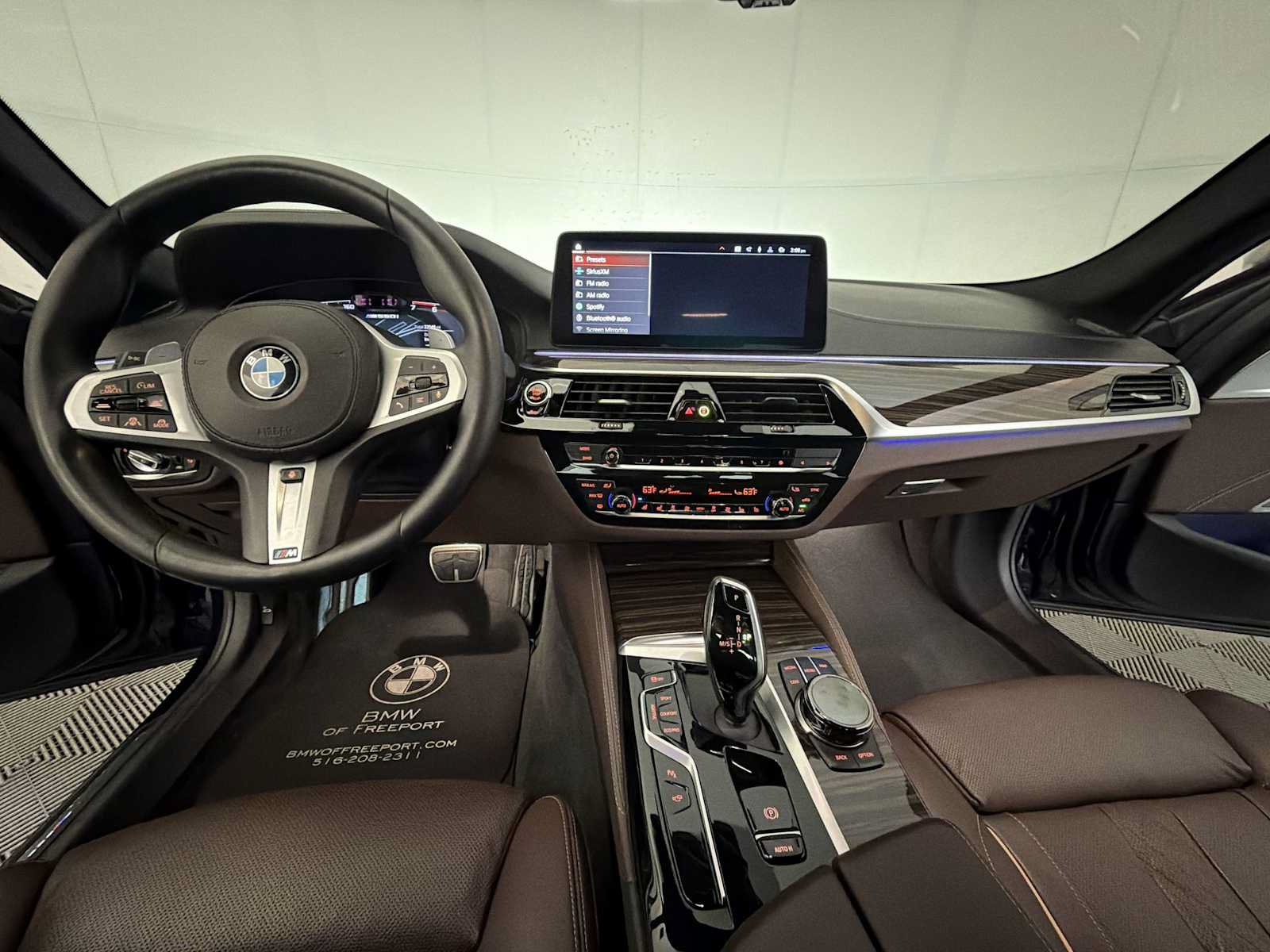 Used 2022 BMW M550i xDrive w/ Executive Package AWD/4WD image 14