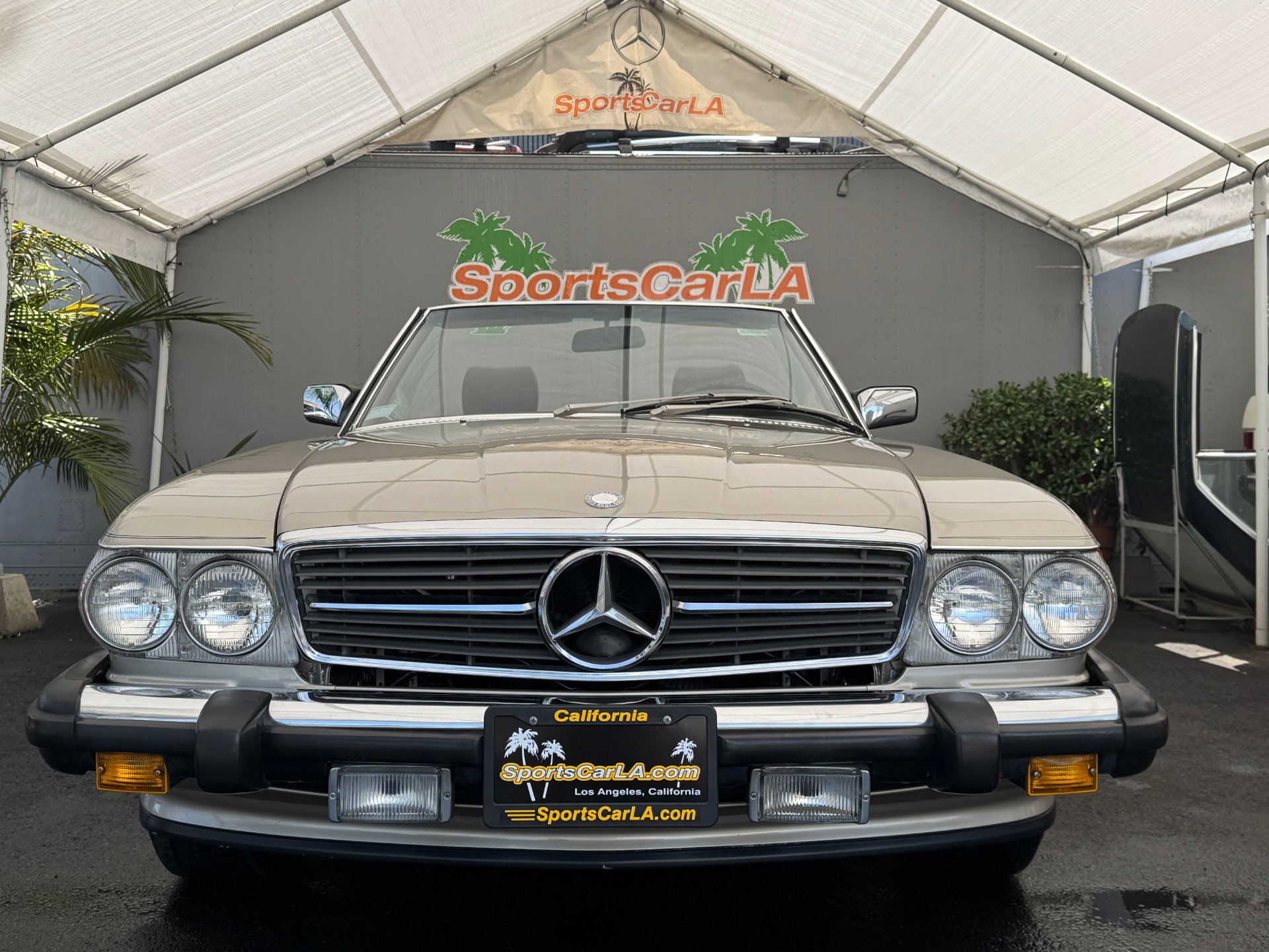 Used 1988 Mercedes-Benz 560 SL image 4