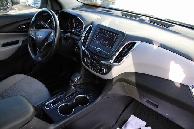Used 2022 Chevrolet Equinox LT w/ Driver Convenience Package image 18