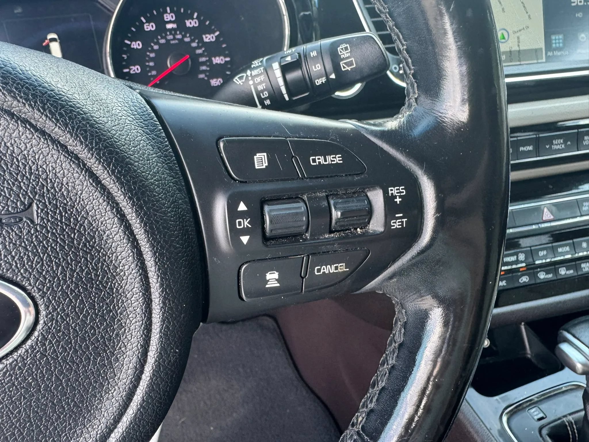 Used 2018 Kia Sedona SX Limited FWD image 16