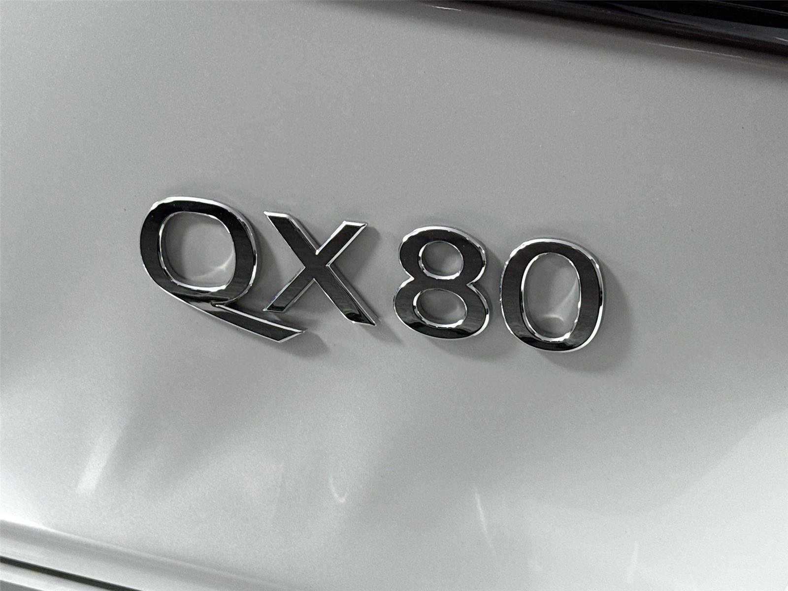 Used 2023 INFINITI QX80 Premium Select w/ Cargo Package AWD/4WD image 15