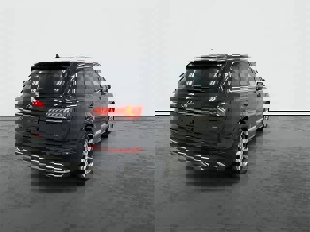 Used 2024 Audi Q7 3.0T Premium Plus image 3