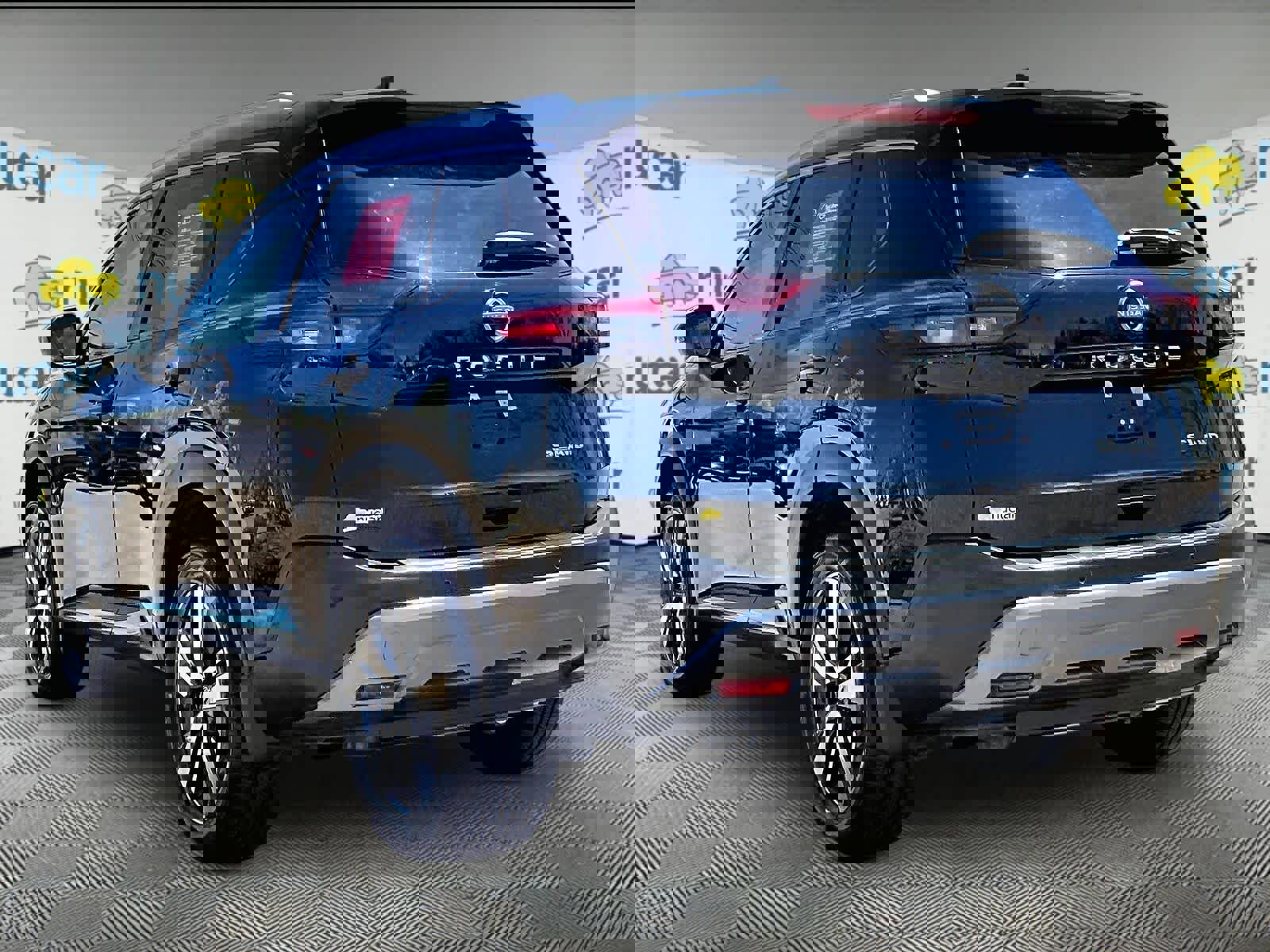 Certified 2023 Nissan Rogue SL w/ SL Premium Package AWD/4WD image 4