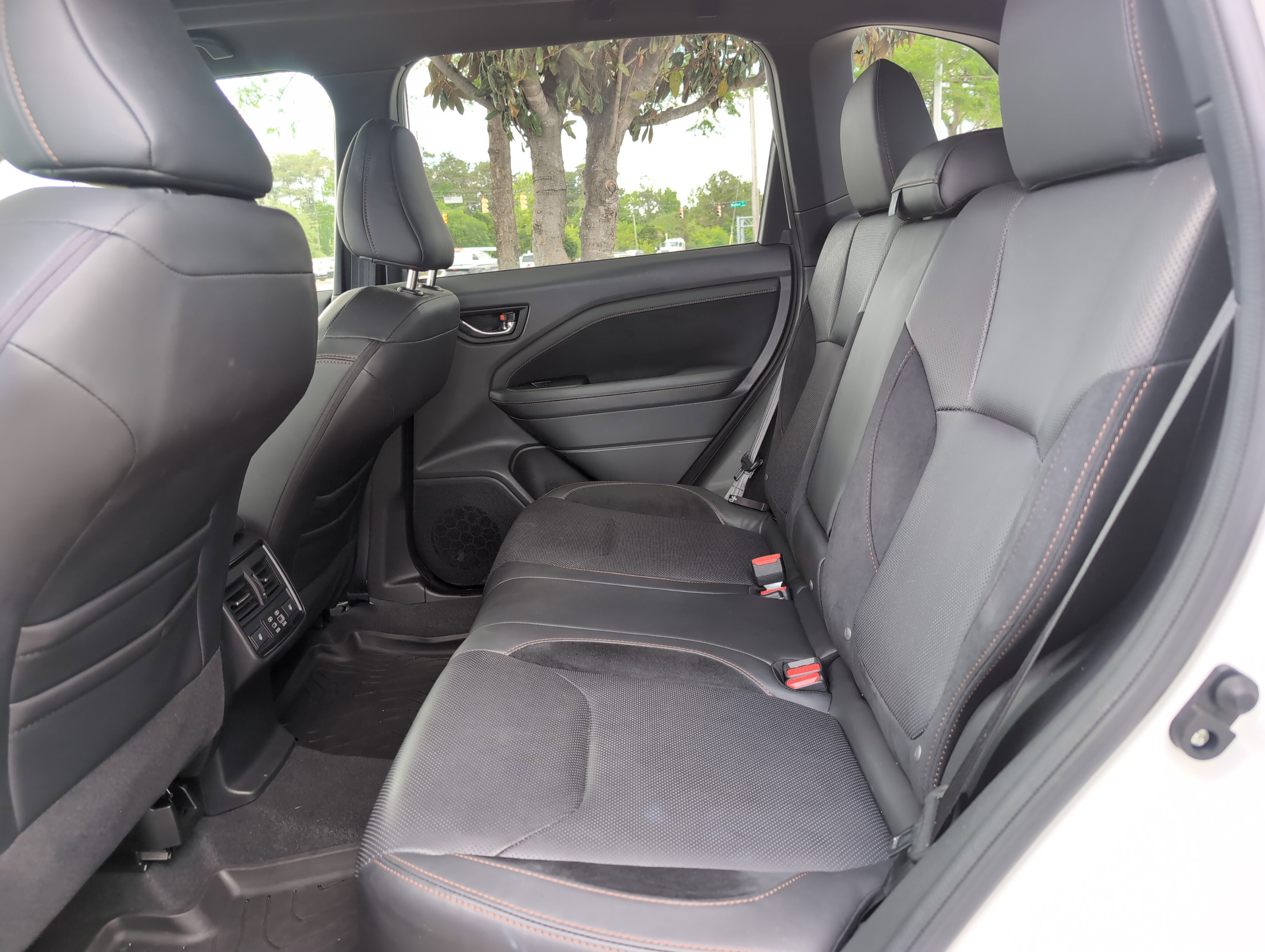Used 2025 Subaru Forester Touring AWD/4WD image 29
