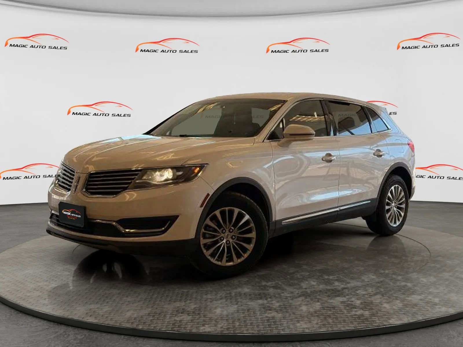 Used 2017 Lincoln MKX Select w/ Select Plus Package image 1
