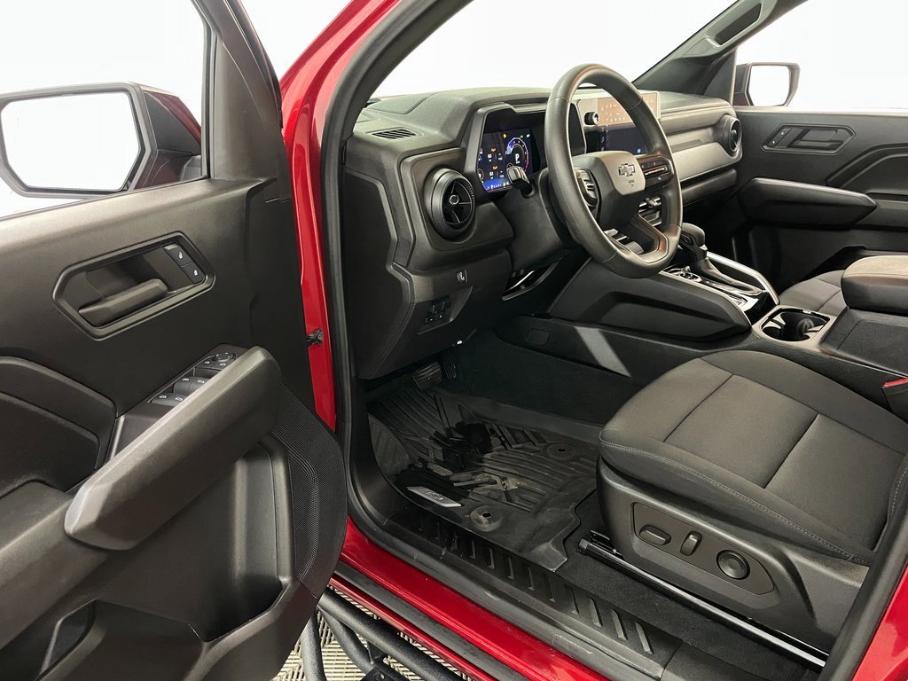 Certified 2024 Chevrolet Colorado Trail Boss w/ Advanced Trailering Package image 24