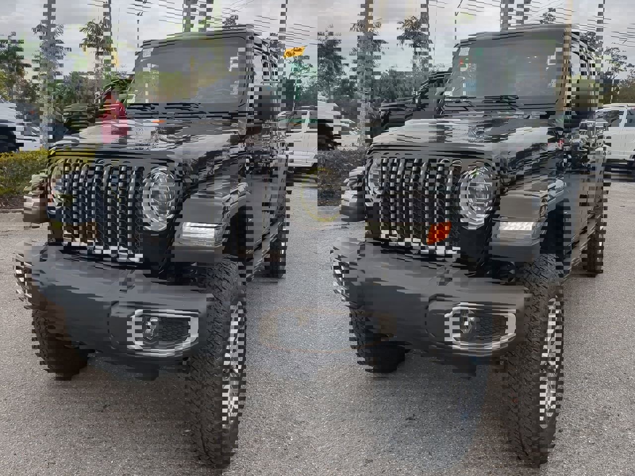 Used 2020 Jeep Gladiator Overland image 9