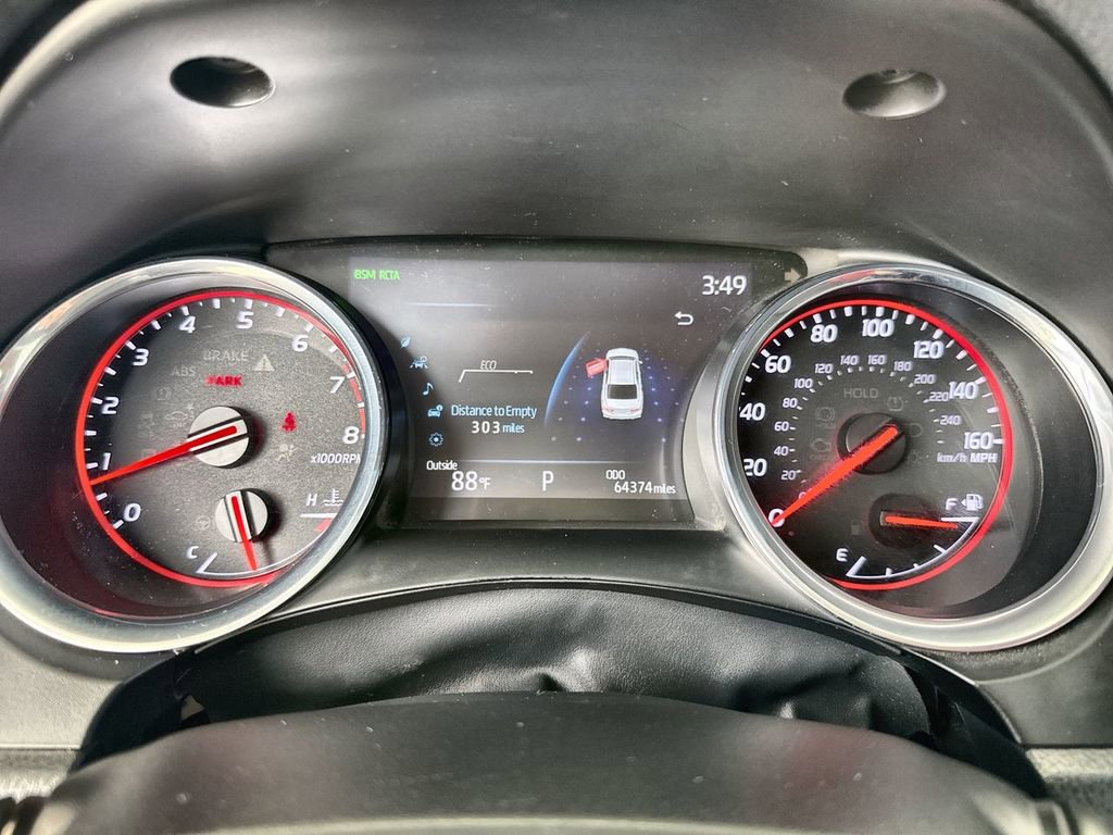 Used 2020 Toyota Camry XSE w/ Navigation Package FWD image 4