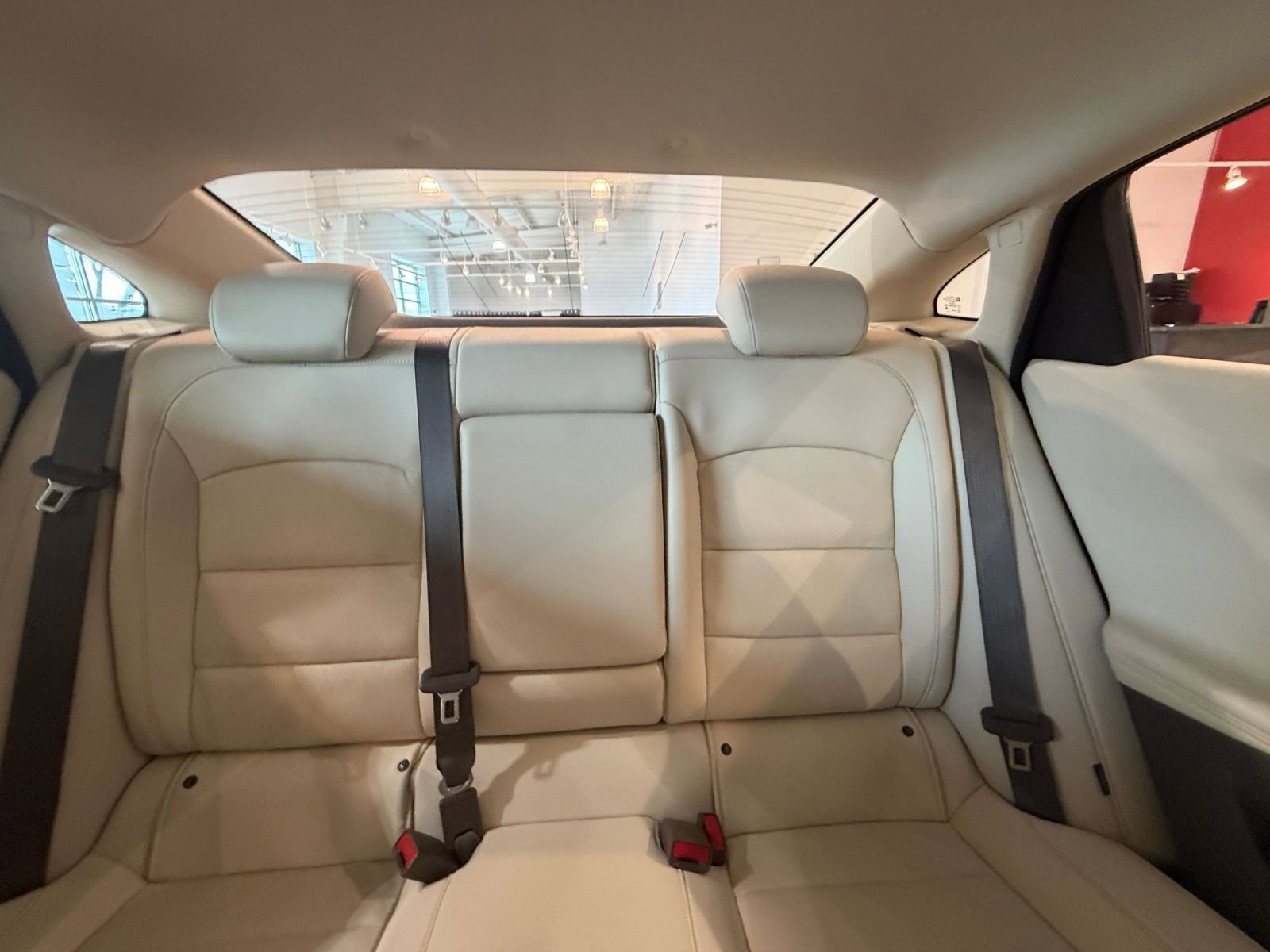 Used 2024 Chevrolet Malibu LT image 38