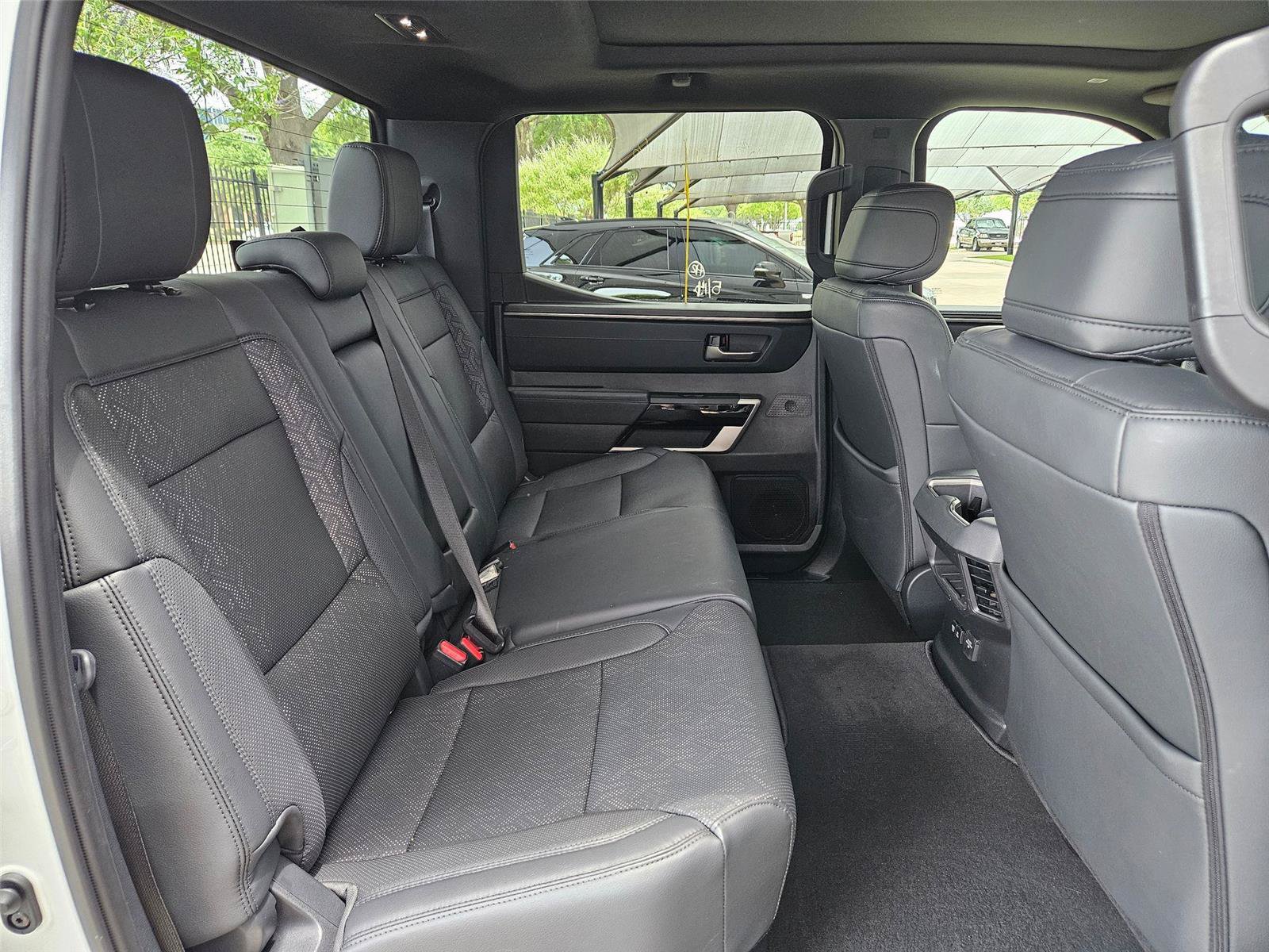Used 2025 Toyota Tundra Limited AWD/4WD image 26
