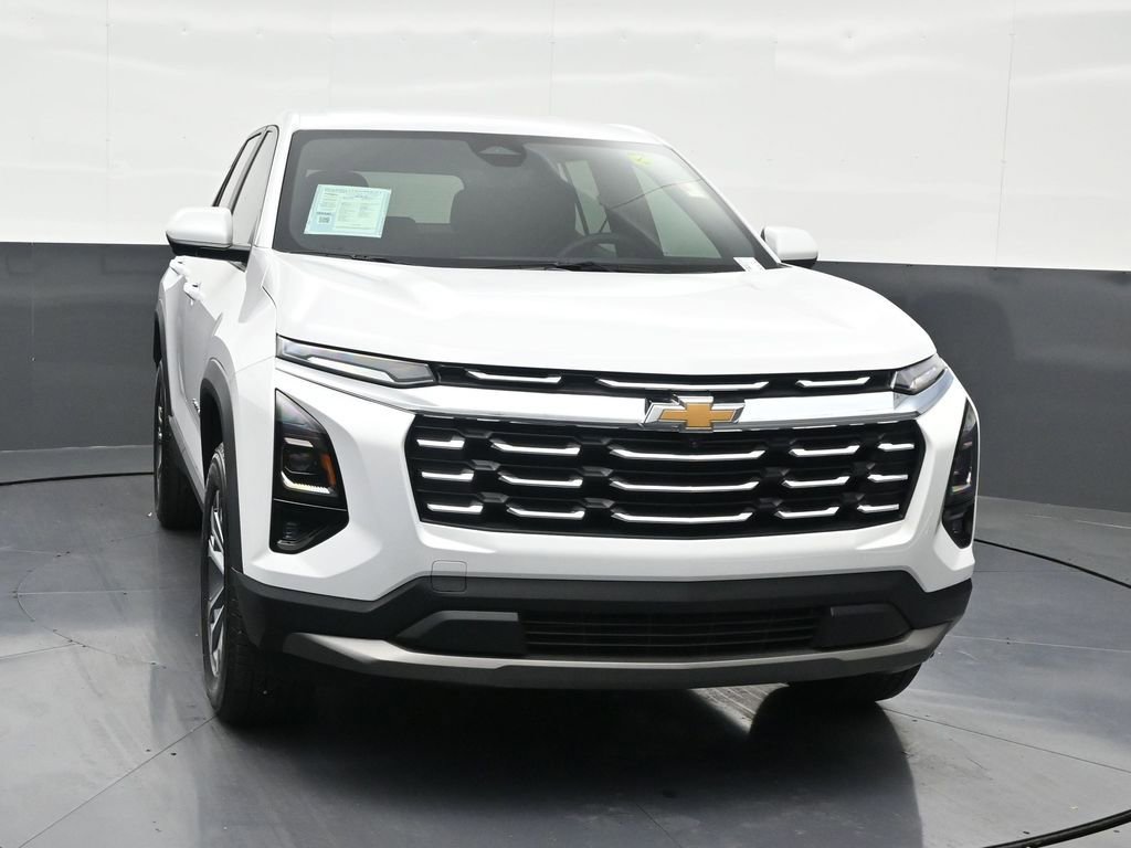 Used 2026 Chevrolet Equinox LT w/ Safety and Technology Package image 8