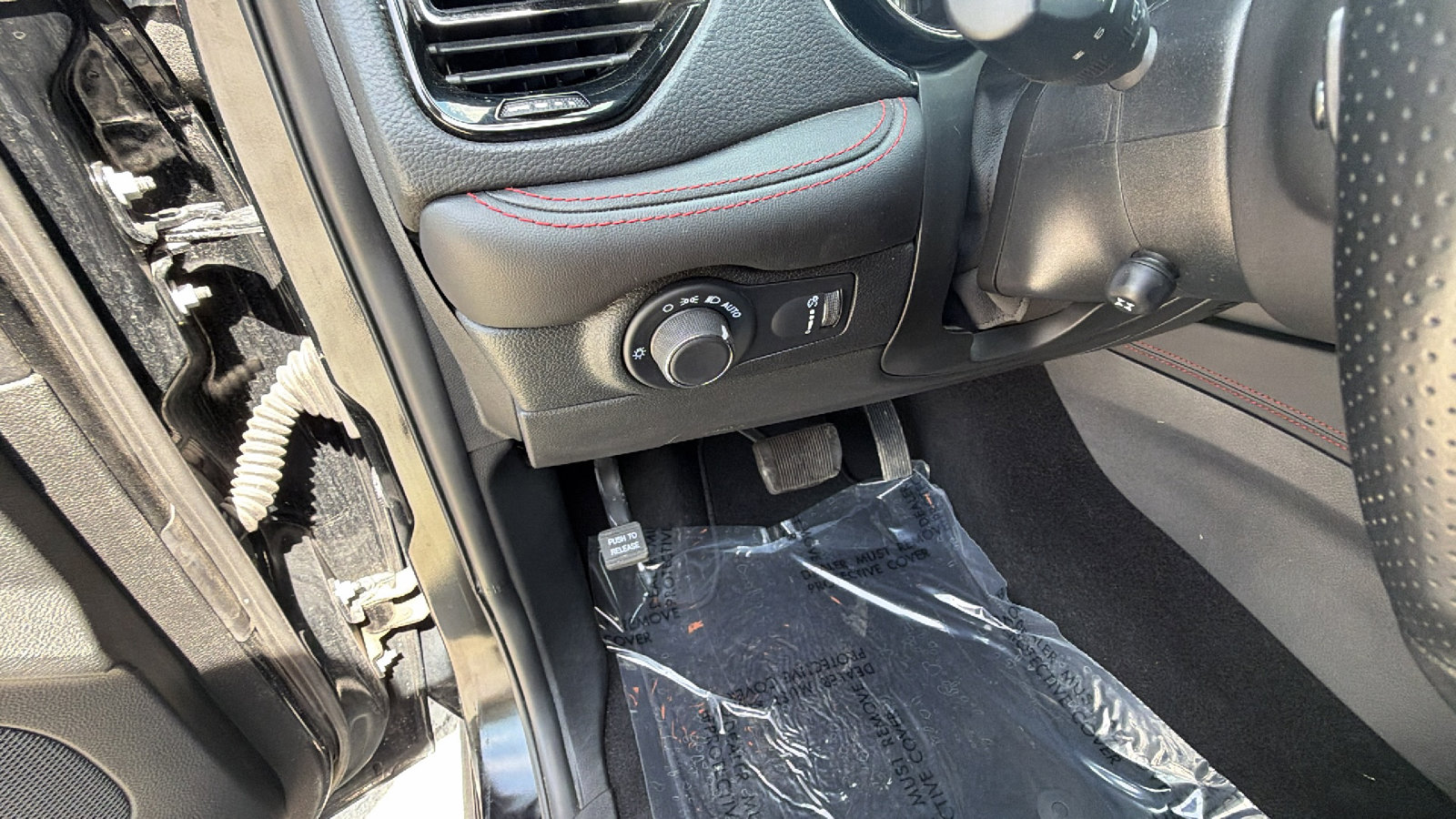 Used 2025 Dodge Durango R/T image 28