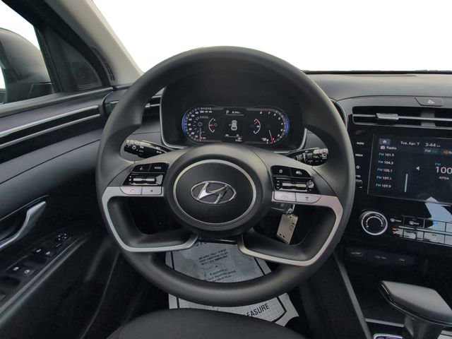 Certified 2024 Hyundai Tucson SE image 12