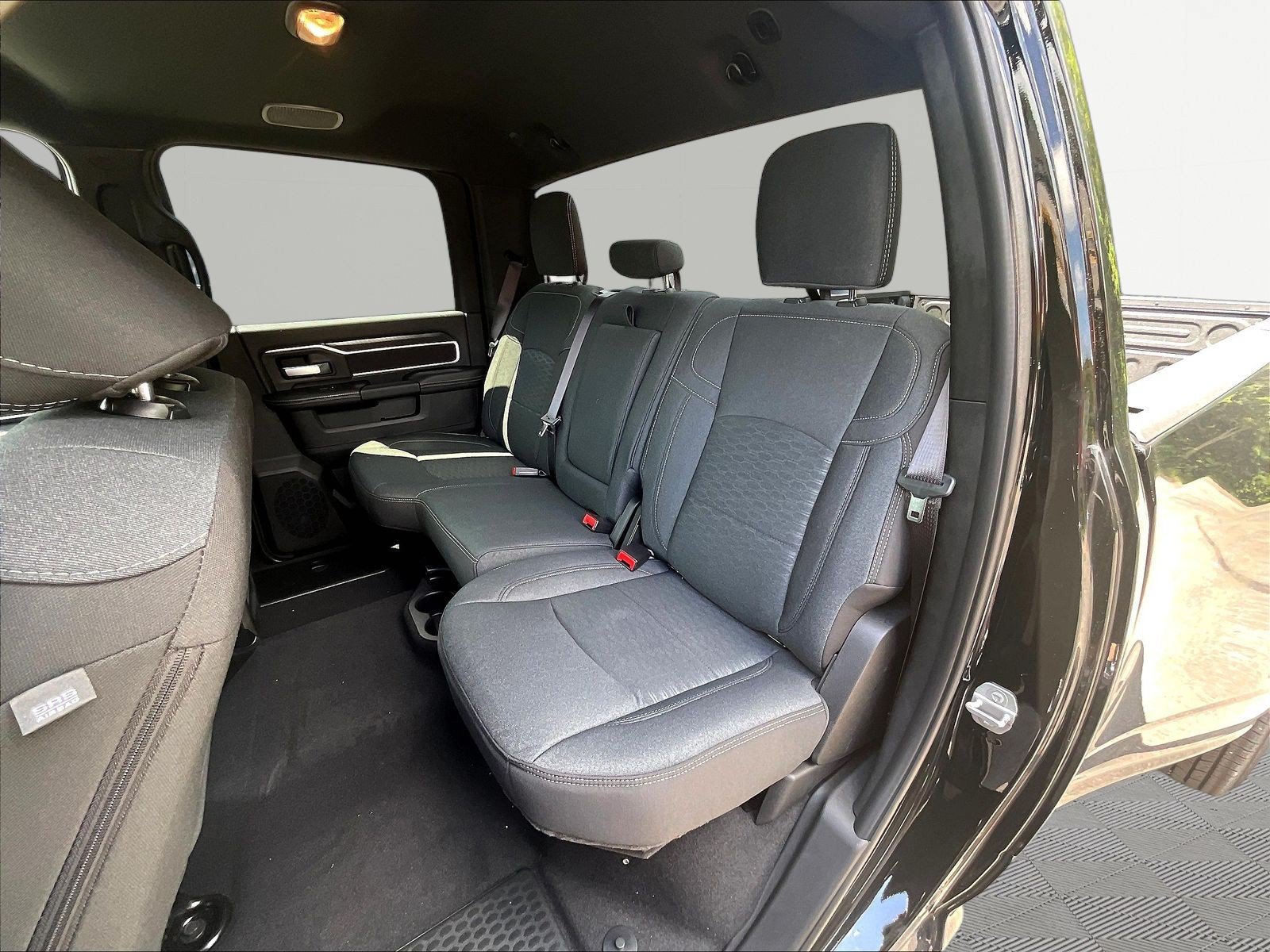 New 2026 RAM 3500 Big Horn AWD/4WD image 16