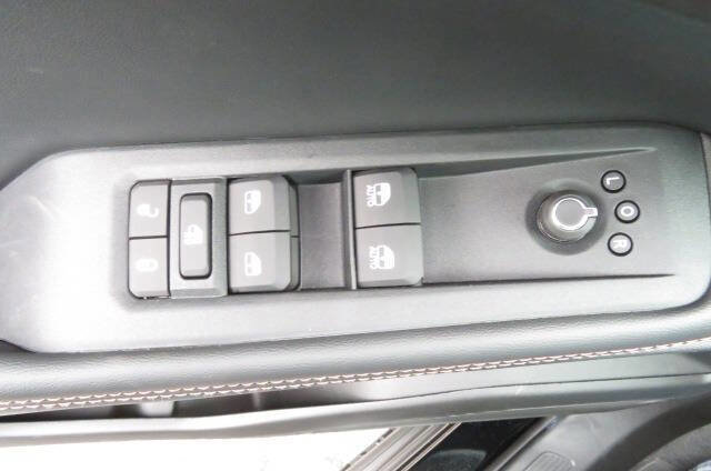 New 2026 Jeep Cherokee Limited AWD/4WD image 17