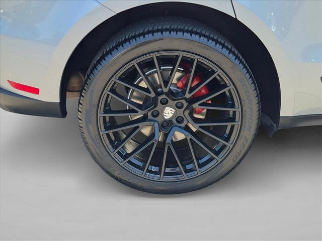 Used 2023 Porsche Macan AWD/4WD image 21