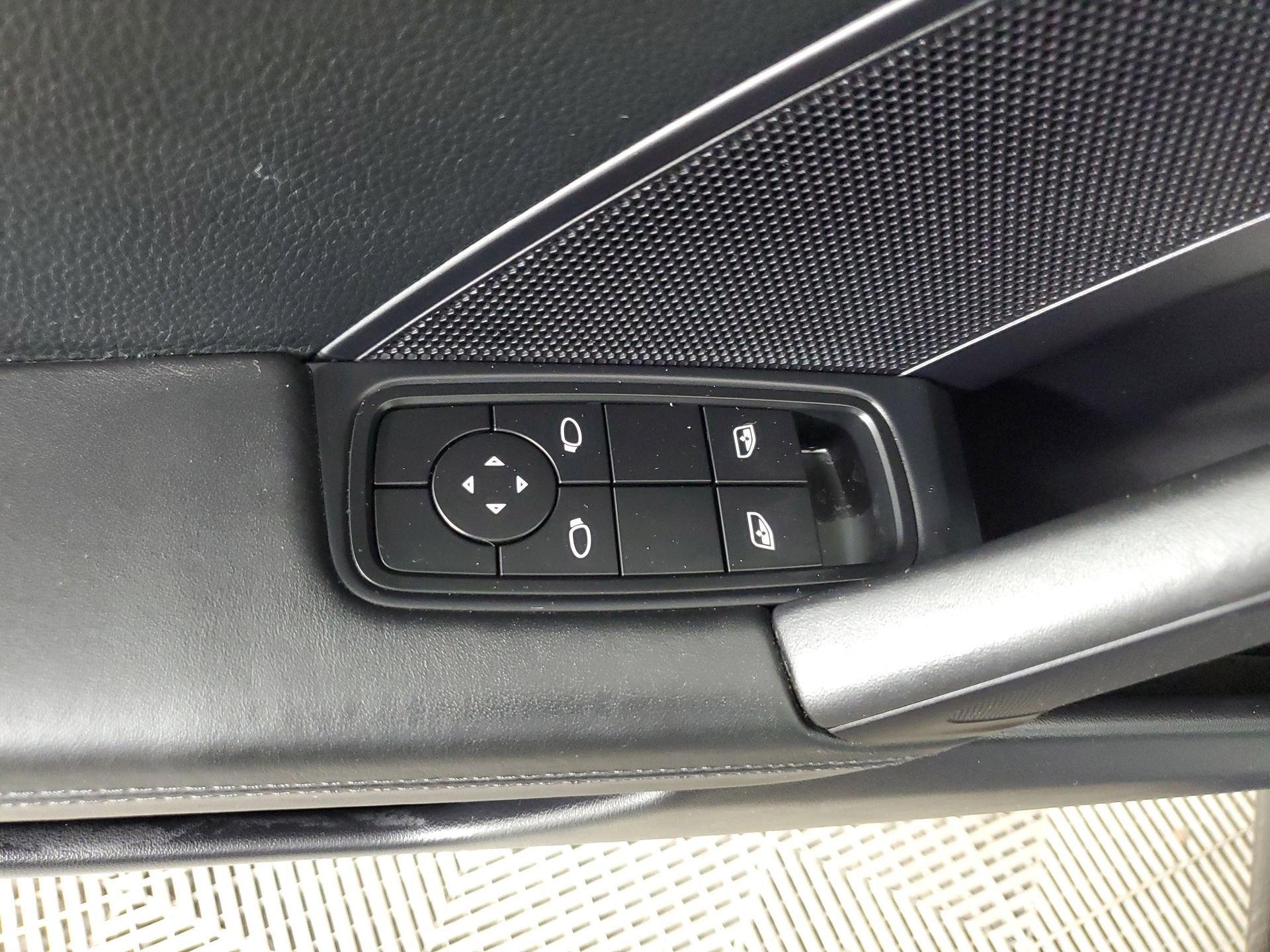 Used 2022 Porsche 911 Targa 4S image 30