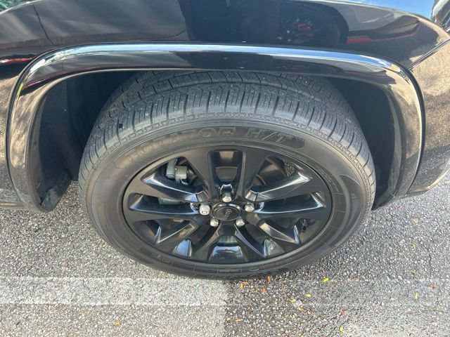 Used 2021 Jeep Grand Cherokee Laredo X AWD/4WD image 4