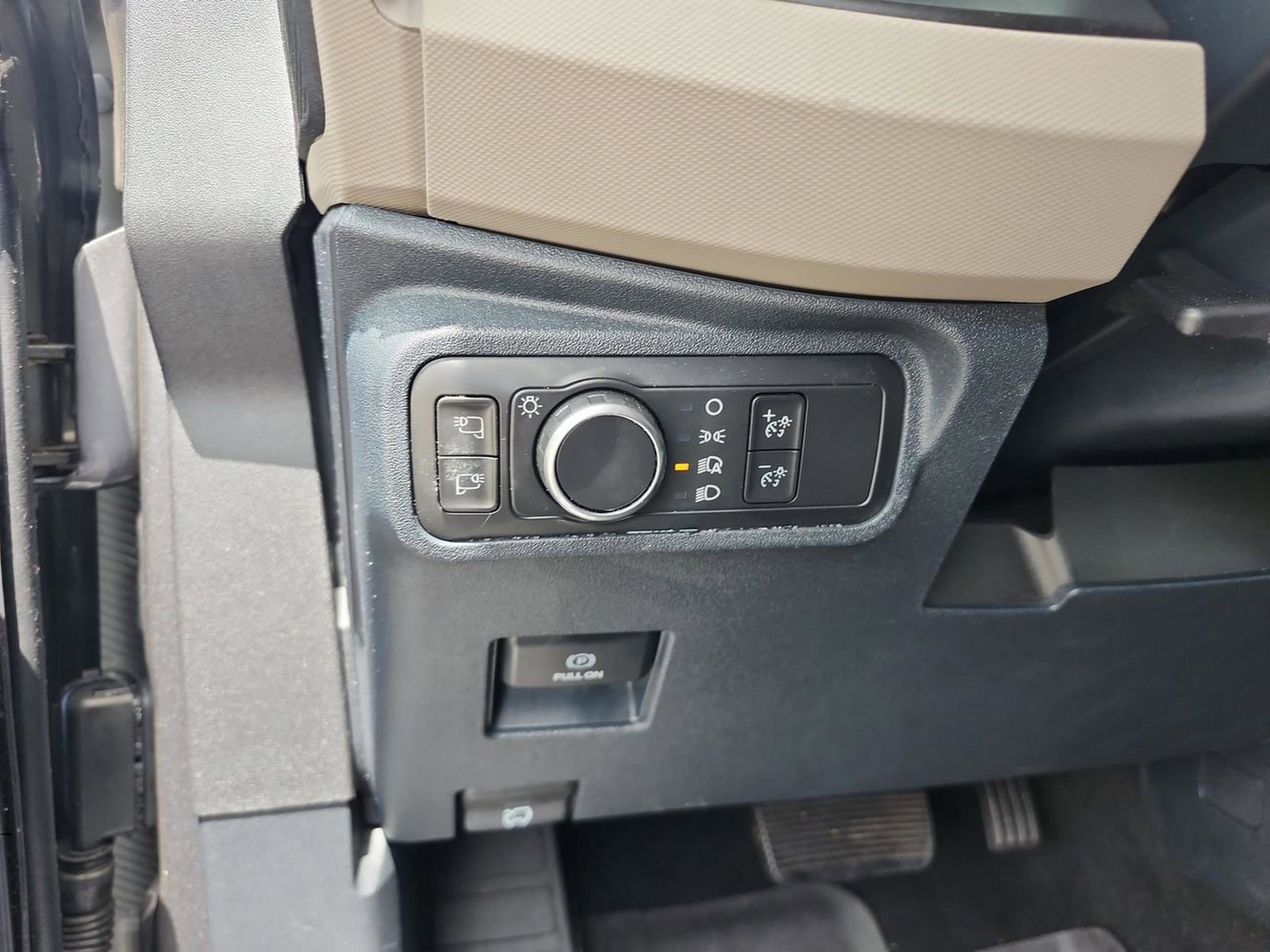 Used 2022 Ford Bronco Wildtrak image 12