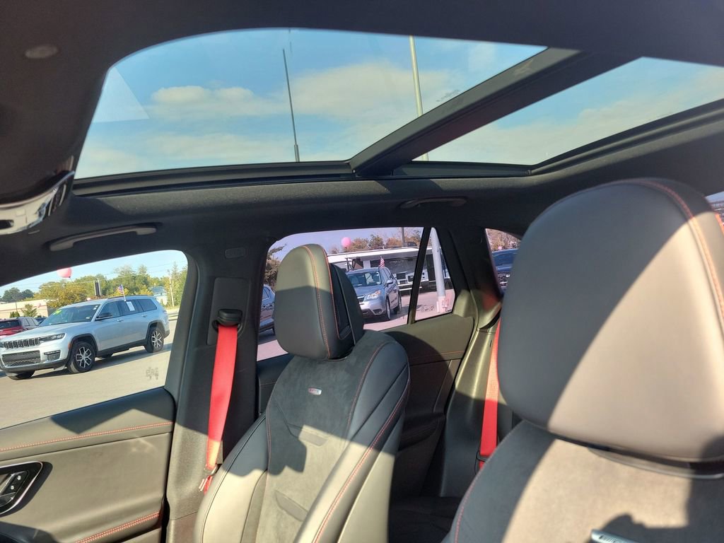 Used 2024 Mercedes-Benz GLC 43 AMG 4MATIC image 29