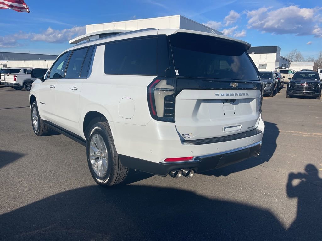 New 2026 Chevrolet Suburban Premier image 3