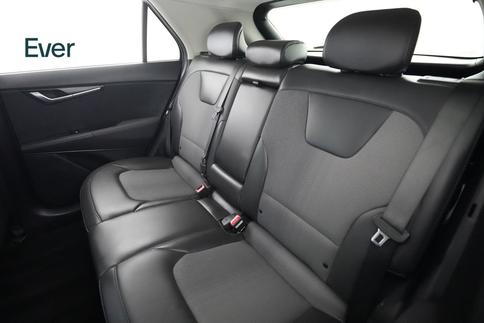 Used 2023 Kia Niro Wind FWD image 4