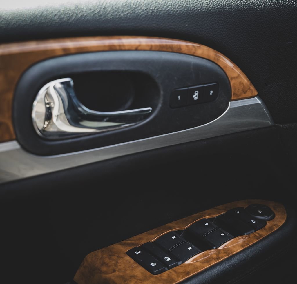 Used 2008 Buick Enclave CXL w/ Driver Confidence Package image 15