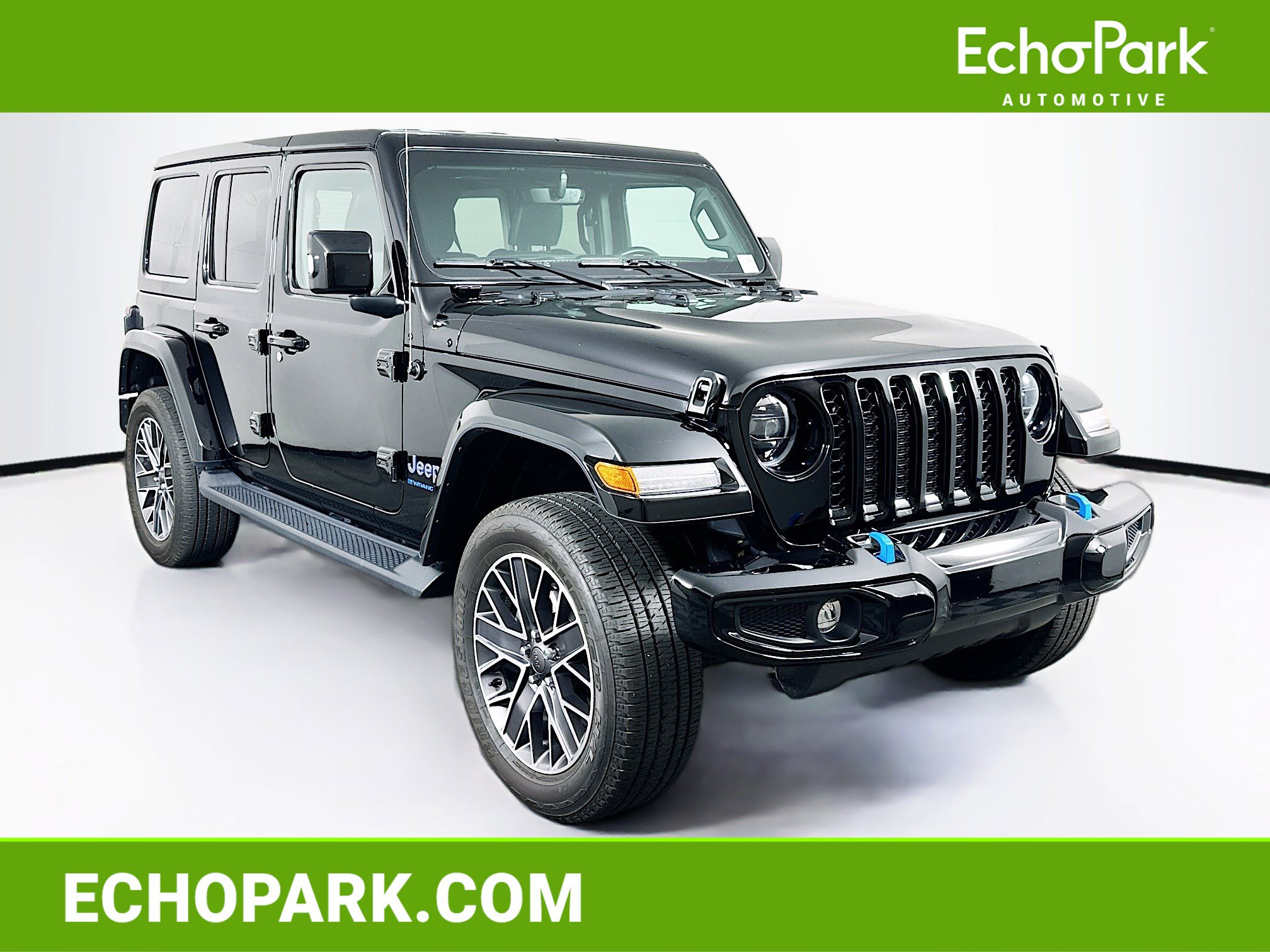 Used 2023 Jeep Wrangler Unlimited Sahara AWD/4WD image 1
